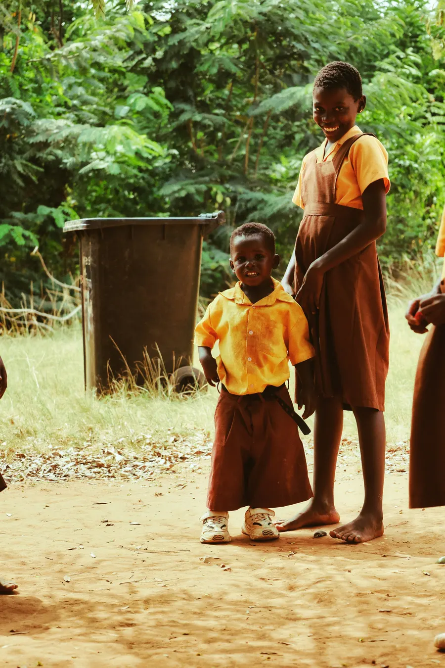 Kani Envolée Educative team in the field